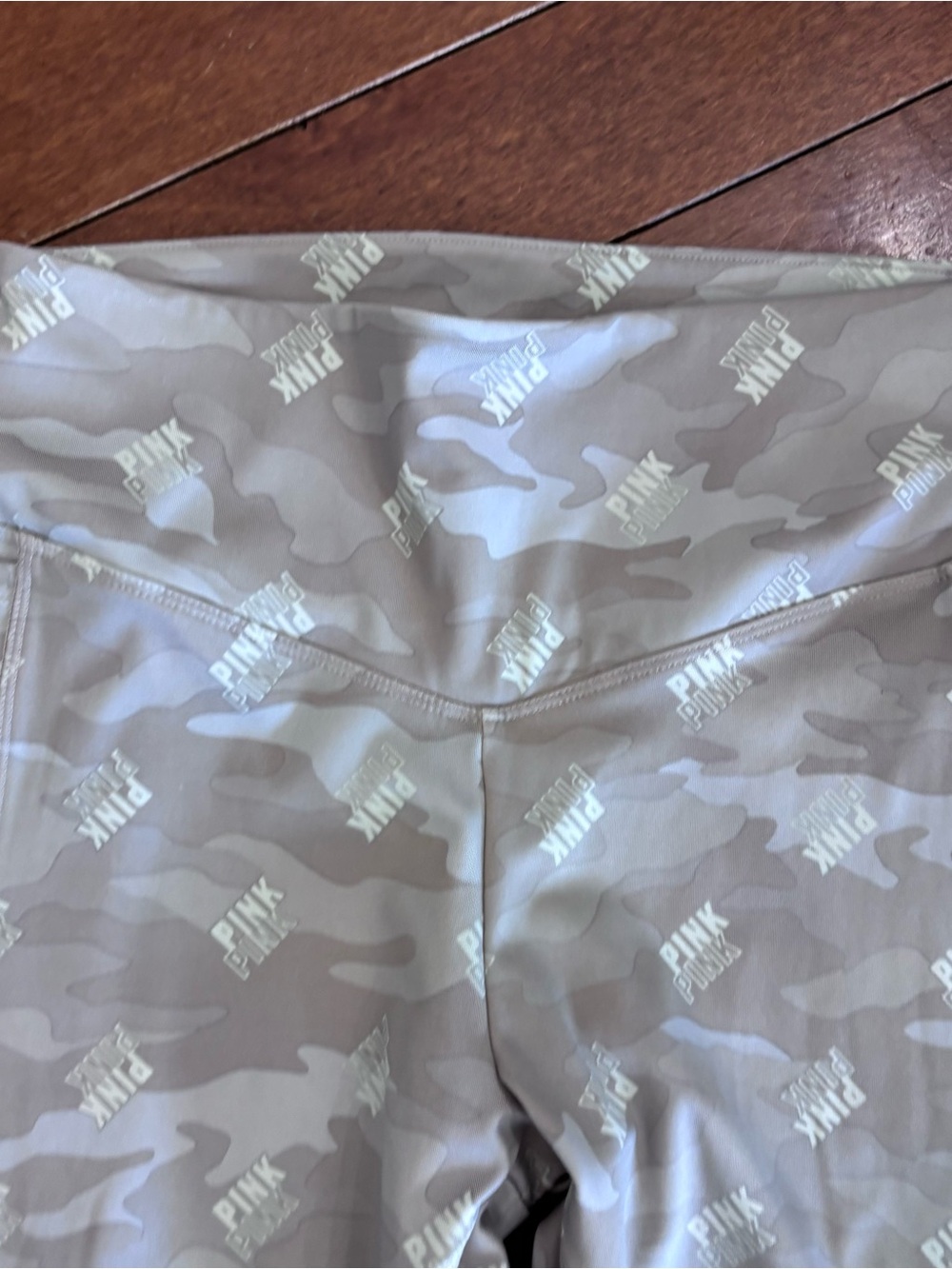 PINK Victoria's Secret Light Tan Camo Leggings with Logo - Picture 4 of 9